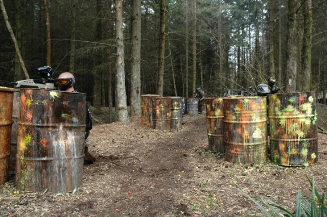  Paintballing 